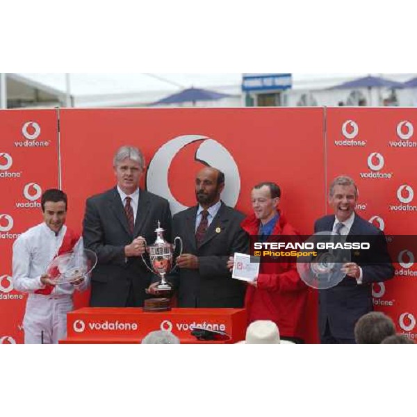 prize ceremony of The Vodafone Coronation Cup Epsom 4th june 2004 ph.Stefano Grasso