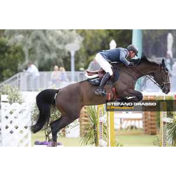 LGCT of Cascais-Estoril - Class 3 - Romain Duguet (SUI) on Ubiana d\'Albain - Cascais-Estoril, Hipodromo Manuel Possolo, 15 June 2018 - ph.Stefano Grasso/LGCT