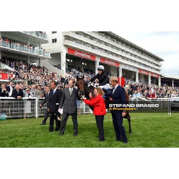 parading for Kieren Fallon on Ouija Boar5d winner of The Vodafone Oaks Epsom 4th june 2004 ph. Stefano Grasso