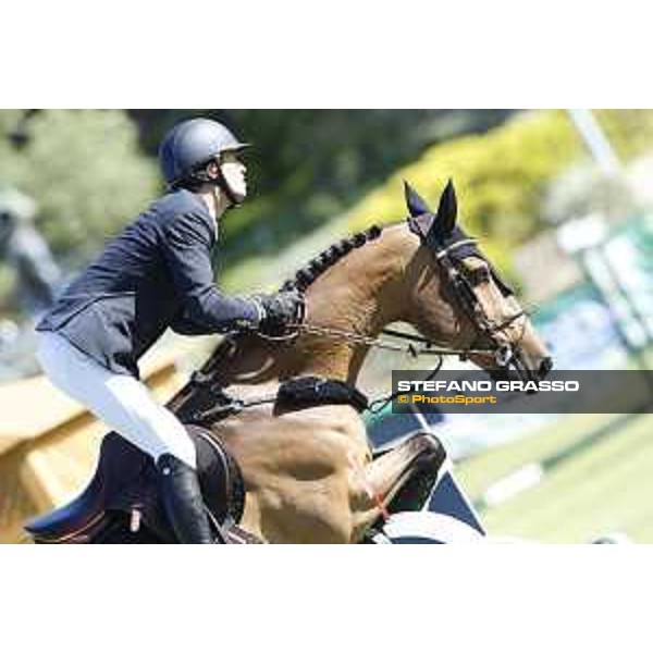 LGCT of Cascais-Estoril - Class 5 - Rodrigo Giesteira Almeida (POR) on Hassan van de Wittemoere - Cascais-Estoril, Hipodromo Manuel Possolo, 16 June 2018 - ph.Stefano Grasso/LGCT