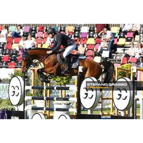 LGCT of Cascais-Estoril - Class 1 - Mark McAuley (IRL) on Vivaldi du Theil - Cascais-Estoril, Hipodromo Manuel Possolo, 14 June 2018 - ph.Stefano Grasso/LGCT