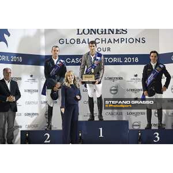 LGCT of Cascais-Estoril - Grand Prix - Prize giving ceremony - Nicola Philippaerts (BEL) receives the Longines watch from Ana Paula Pereira - Cascais-Estoril, Hipodromo Manuel Possolo, 16 June 2018 - ph.Stefano Grasso/LGCT