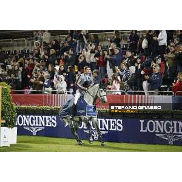 LGCT of Cascais-Estoril - Grand Prix - Lap of honour for Nicola Philippaerts (BEL) - Cascais-Estoril, Hipodromo Manuel Possolo, 16 June 2018 - ph.Stefano Grasso/LGCT