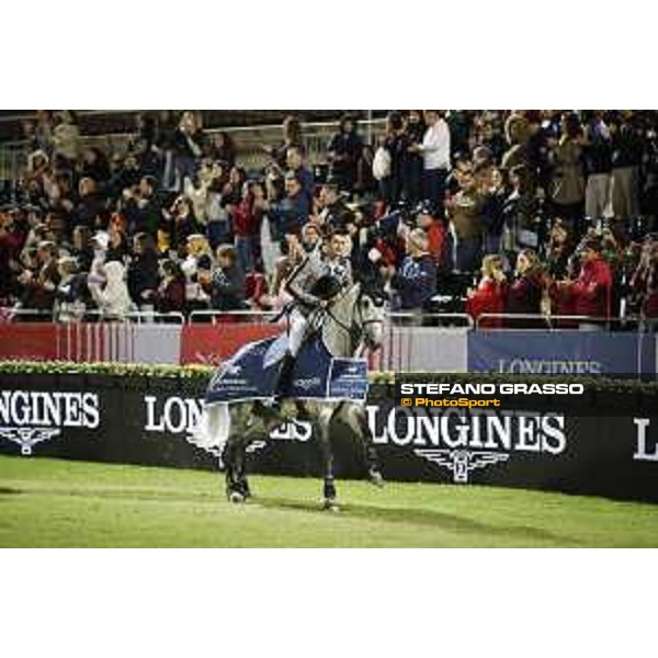 LGCT of Cascais-Estoril - Grand Prix - Lap of honour for Nicola Philippaerts (BEL) - Cascais-Estoril, Hipodromo Manuel Possolo, 16 June 2018 - ph.Stefano Grasso/LGCT