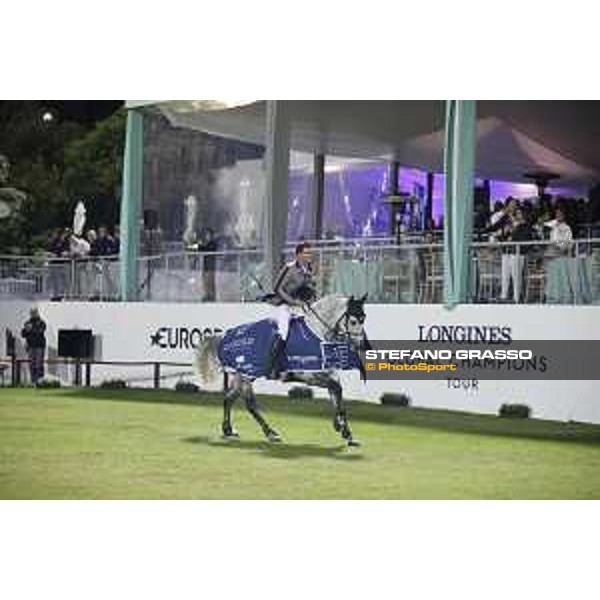 LGCT of Cascais-Estoril - Grand Prix - Lap of honour for Nicola Philippaerts (BEL) - Cascais-Estoril, Hipodromo Manuel Possolo, 16 June 2018 - ph.Stefano Grasso/LGCT