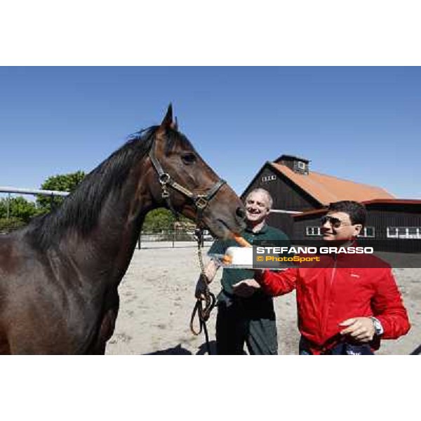 Varenne, Johan Hellander stud manager of Mennhamar Stuteri and Giampaolo Minnucci at Mennhamar Stuteri Ekero, 24th may 2008 ph. Stefano Grasso