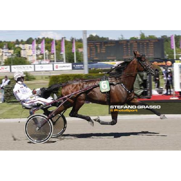 Jean Michel Bazire warming up with Gambling Bi before the start of the 2nd heat of The Sweden Cup Stoccolma, 24th may 2008 ph. Stefano Grasso