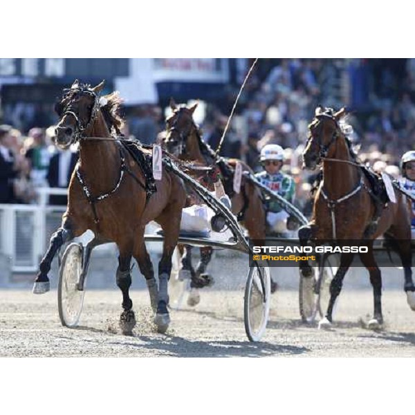 Jean Michel Bazire with Expoloit Caf wins the Elitloppet Solvalla, 25th may 2008 ph. Stefano Grasso
