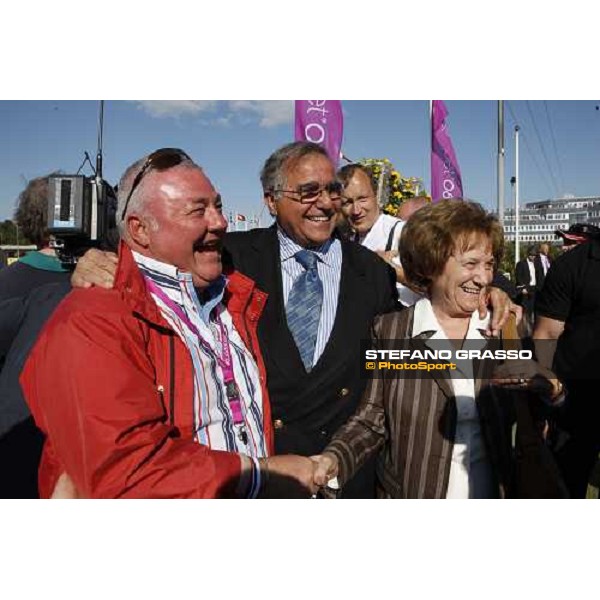 Giuseppe Lenzi congratulates with the breeder of Exploit Caf after winning the Elitloppet Solvalla, 25th may 2008 ph. Stefano Grasso