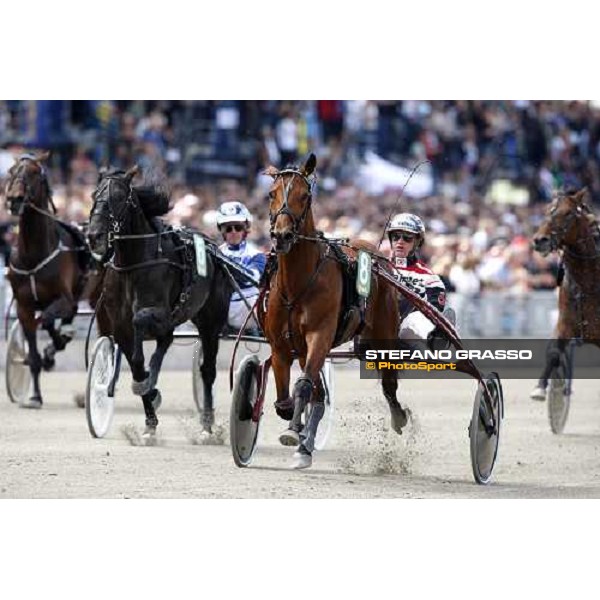 Orjan Kihlstrom wins with Lord Capar the Hakan Wallner Memorial Solvalla, 25th may 2008 ph. Stefano Grasso