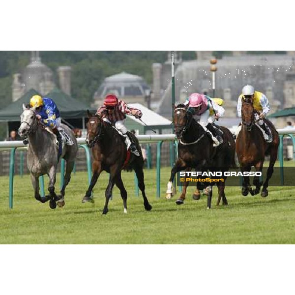 at last few meters to the line Ioritz Mendizabal on Vision d\' Etat fights towards P.J.Smullen on Famous Name and Frankie Dettori on Natagora, and goes to wins the Prix du Jockey Club Paris Chantilly, 1st june 2008 ph. Stefano Grasso