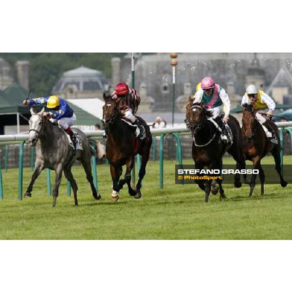 at last few meters to the line Ioritz Mendizabal on Vision d\' Etat fights towards P.J.Smullen on Famous Name and Frankie Dettori on Natagora, and goes to wins the Prix du Jockey Club Paris Chantilly, 1st june 2008 ph. Stefano Grasso