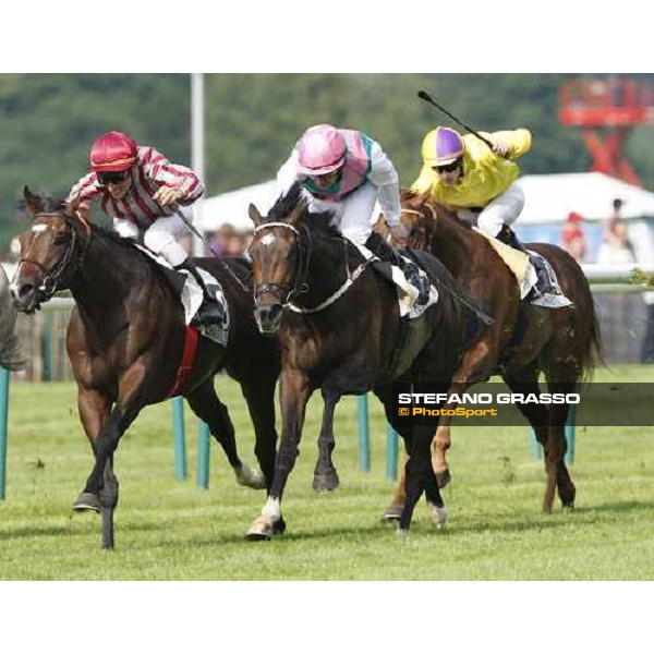 at last few meters to the line Ioritz Mendizabal on Vision d\' Etat fights towards P.J.Smullen on Famous Name and goes to wins the Prix du Jockey Club Paris Chantilly, 1st june 2008 ph. Stefano Grasso