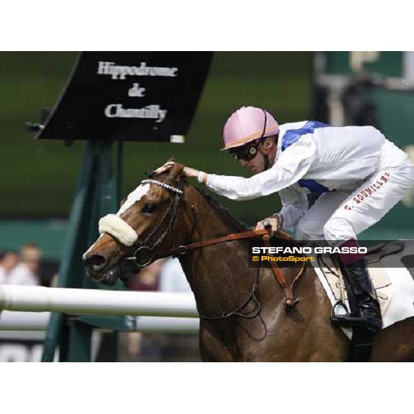 Christophe Soumillon congratulates with Sub Rose, breeded by Antonio Rosati Colarieti ,after winning the Prix de Royaumont Paris chantilly 1st june 2008 ph. Stefano Grasso