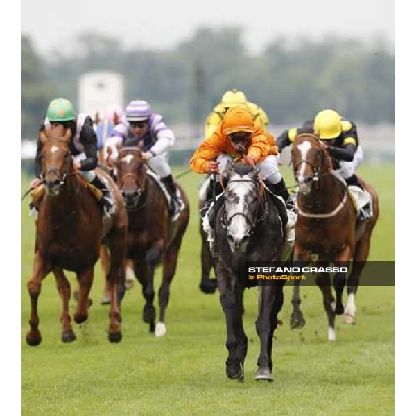 David Bonilla on MArchand d\' Or wins the Prix du Gros-Chene Paris Chantilly, 1st june 2008 ph. Stefano Grasso