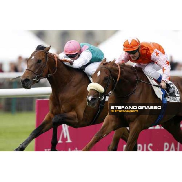 Olivier Peslier on Doctor Dino wins the Prix de Chantilly beating Stephan Pasquier on Zambezi Sun Paris Chantilly, 1st june 2008 ph. Stefano Grasso