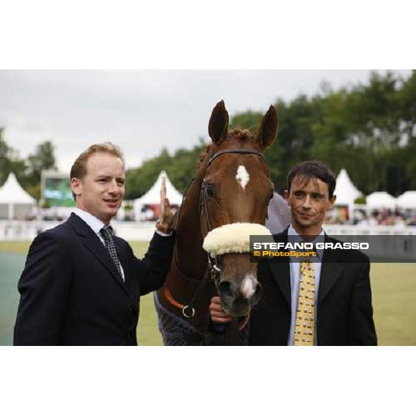 Doctor Dino and one of his owner after winning the Grand Prix de Chantilly Paris Chantilly, 1st june 2008 ph. Stefano Grasso