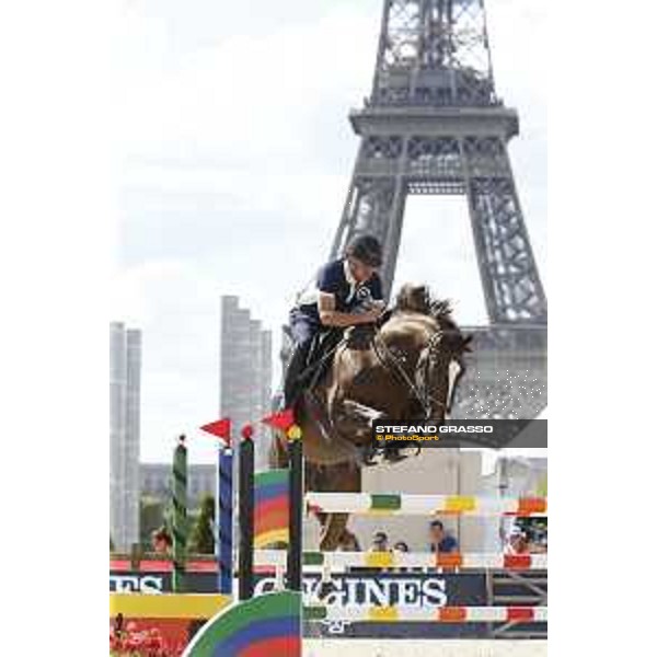 LGCT of Paris Eiffel - Warm up - Roger Yves Bost (FRA) - Paris Eiffel, Champ de Mars, 4 July 2018 - ph.Stefano Grasso/LGCT
