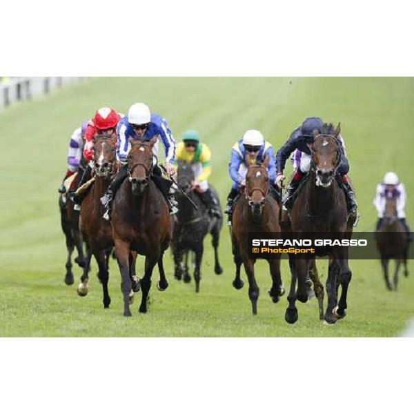Johnny Murtagh on Soldier of Fortune wins the Juddmonte Coronation Cup beating Richard Hughes on Youmzain Epsom, 6th june 2008 ph. Stefano Grasso