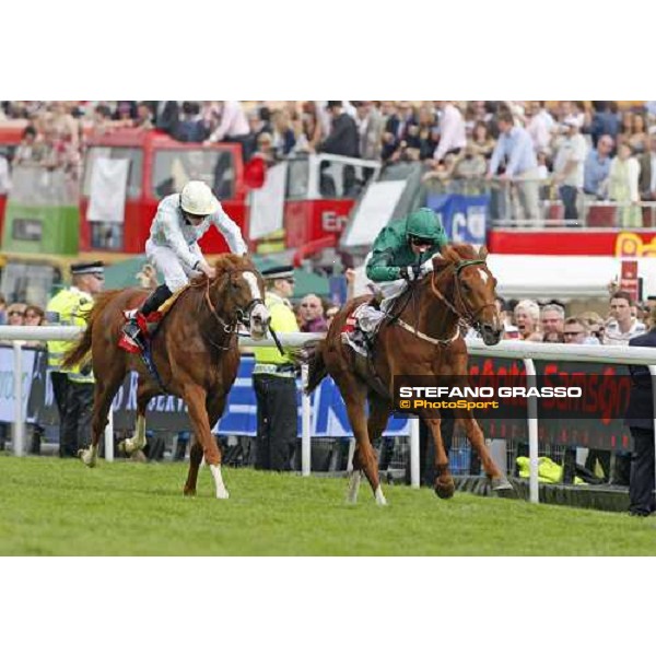 Kevin Manning on New Approach wins the Vodafone Derby beating Ryan Moore on Tartan Bearer Epsom, 7th june 2008 ph. Stefano Grasso