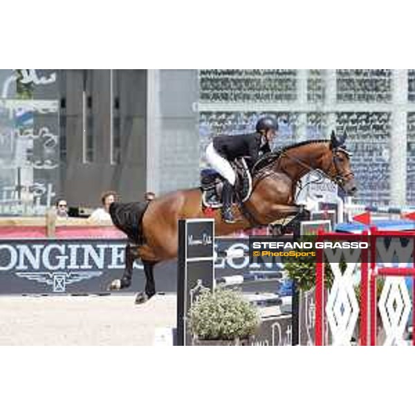 LGCT of Paris Eiffel - Class 9 - Emily Moffitt (GBR) on Zagahorn - Paris Eiffel, Champ de Mars, 6 July 2018 - ph.Stefano Grasso/LGCT