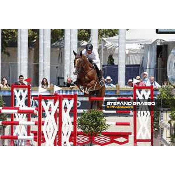 LGCT of Paris Eiffel - Class 9 - Philippe Rozier (FRA) on Reveur de Kergane - Paris Eiffel, Champ de Mars, 6 July 2018 - ph.Stefano Grasso/LGCT