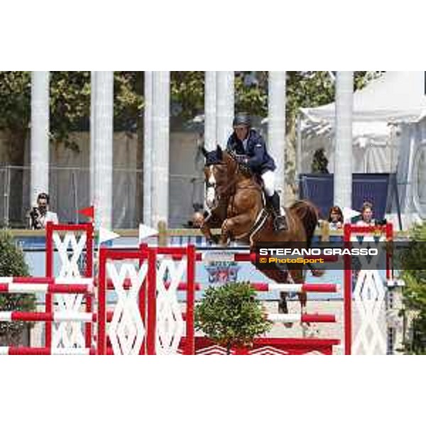 LGCT of Paris Eiffel - Class 9 - Cameron Hanley (IRL) on EIS Isaura - Paris Eiffel, Champ de Mars, 6 July 2018 - ph.Stefano Grasso/LGCT