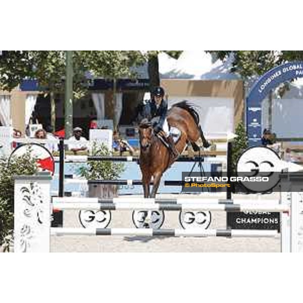 LGCT of Paris Eiffel - Class 9 - Alexandra Thornton (GBR) on HHS Figero - Paris Eiffel, Champ de Mars, 6 July 2018 - ph.Stefano Grasso/LGCT
