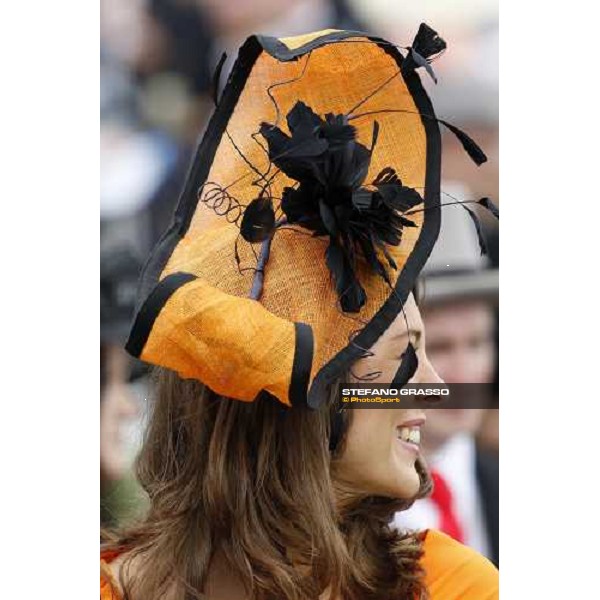 Fashion at Derby Day Epsom, 7th june 2008 ph. Stefano Grasso