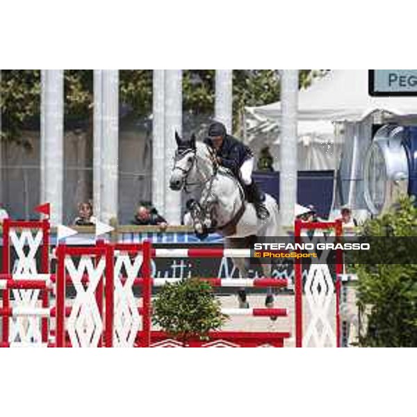 LGCT of Paris Eiffel - Class 9 - Roger Yves Bost (FRA) on Pegase du Murier - Paris Eiffel, Champ de Mars, 6 July 2018 - ph.Stefano Grasso/LGCT