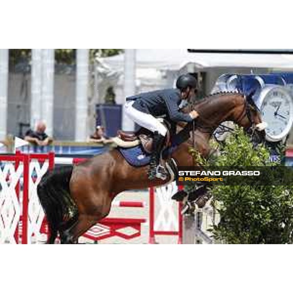 LGCT of Paris Eiffel - Class 9 - Leopold Van Asten (NED) on VDL Groep Urane de Talma - Paris Eiffel, Champ de Mars, 6 July 2018 - ph.Stefano Grasso/LGCT