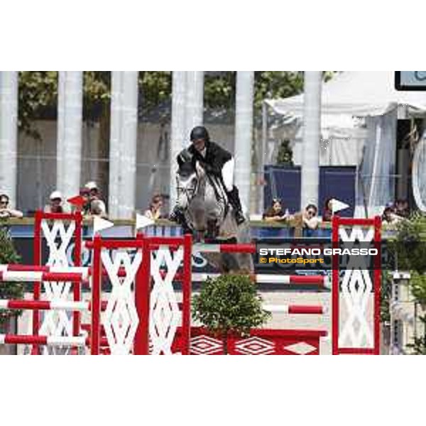 LGCT of Paris Eiffel - Class 9 - Elizabeth Madden (USA) on Con Taggio - Paris Eiffel, Champ de Mars, 6 July 2018 - ph.Stefano Grasso/LGCT