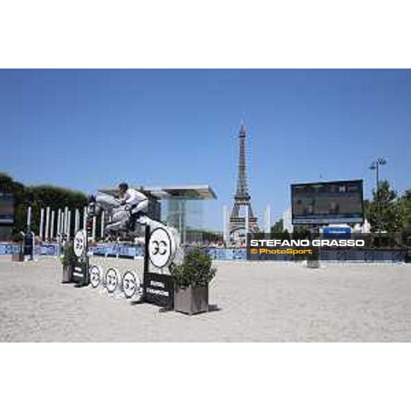 LGCT of Paris Eiffel - Class 9 - Rene Lopez (COL) on Big Brother - Paris Eiffel, Champ de Mars, 6 July 2018 - ph.Stefano Grasso/LGCT