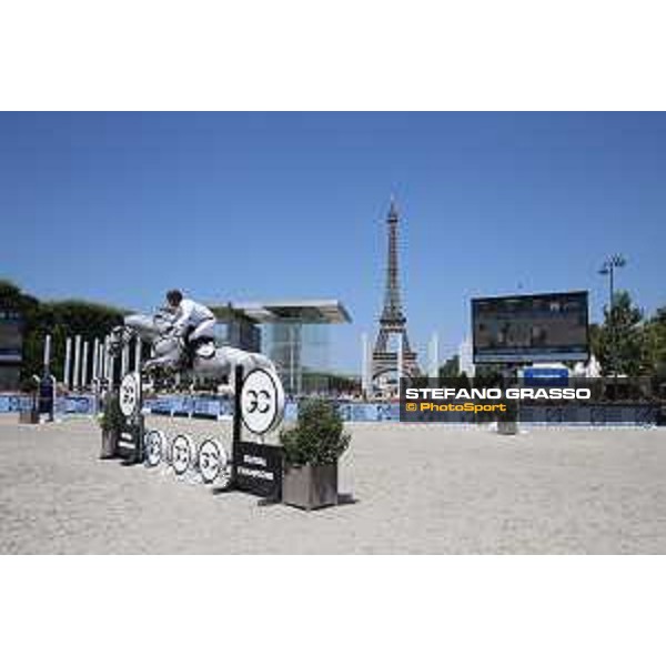 LGCT of Paris Eiffel - Class 9 - Rene Lopez (COL) on Big Brother - Paris Eiffel, Champ de Mars, 6 July 2018 - ph.Stefano Grasso/LGCT