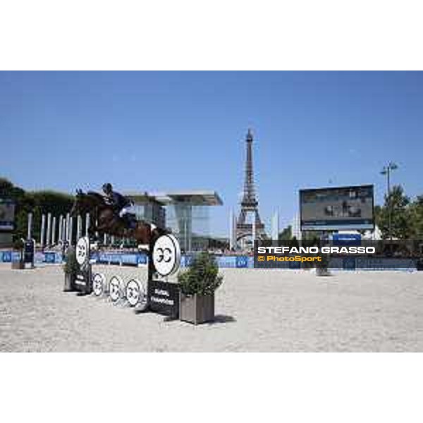 LGCT of Paris Eiffel - Class 9 - Denin Lynch (IRL) on Flying - Paris Eiffel, Champ de Mars, 6 July 2018 - ph.Stefano Grasso/LGCT