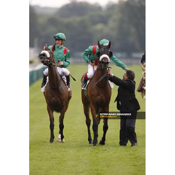 Christophe Soumillon on Zarkava comes back in triumph after winning the Prix de Diane with Di Fede on Sanjida Chantilly, 8th june 2008 ph. Stefano Grasso