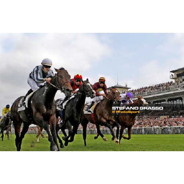 Alberto Sanna on Senlis finish 2nd in the Prix Paul de Moussac beated by Christophe Patrice Lemaire on Arcadia\'s Angle Chantilly, 8th june 2008 ph. Stefano Grasso