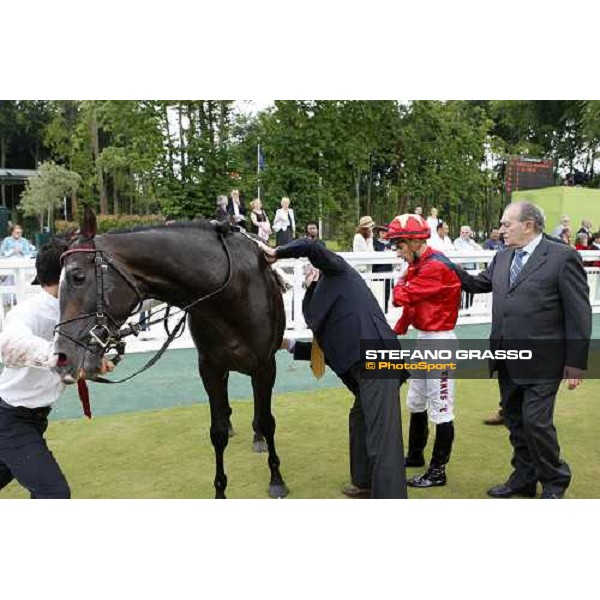 Senlis , Mil Borromeo, Alberto Sanna and Franco Polidori after the 2nd place in the Prix Paul de Moussac Chantilly, 8th june 2008 ph. Stefano Grasso