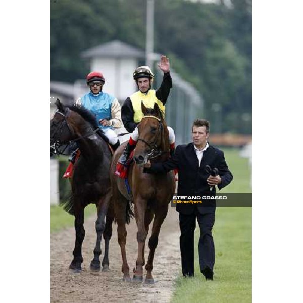 Andrasch Starke comes back in triumph on Quijano after winning the Gran Premio Milano Milan San Siro, 15th june 2008 ph. Stefano Grasso