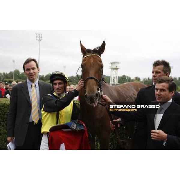 giving prize for Gestut Fahrhof winners with Quijano of the Gran Premio Milano Milan San Siro, 15th june 2008 ph. Stefano Grasso