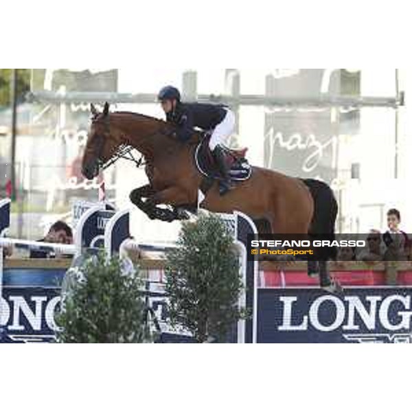 LGCT of Paris Eiffel - Class 11 - Jane Richard Philips (SUI) on Izmir van de Bayenne - Paris Eiffel, Champ de Mars, 6 July 2018 - ph.Stefano Grasso/LGCT