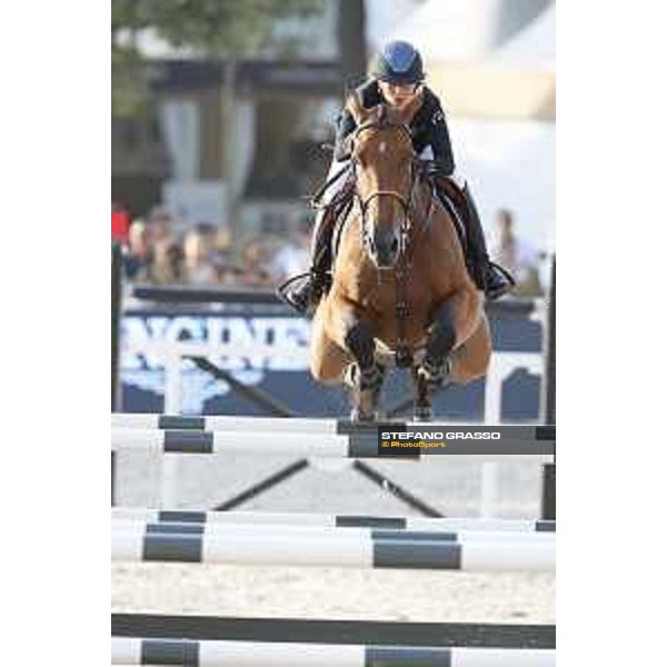 LGCT of Paris Eiffel - Class 11 - Jane Richard Philips (SUI) on Izmir van de Bayenne - Paris Eiffel, Champ de Mars, 6 July 2018 - ph.Stefano Grasso/LGCT