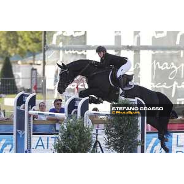 LGCT of Paris Eiffel - Class 11 - Emily Moffitt (GBR) on Copain du Perchet CH - Paris Eiffel, Champ de Mars, 6 July 2018 - ph.Stefano Grasso/LGCT