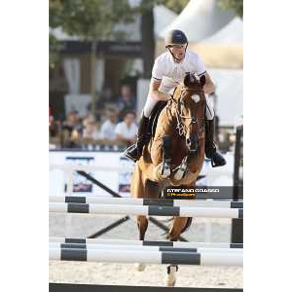 LGCT of Paris Eiffel - Class 11 - Niels Bruynseels (BEL) on Delux van T & L - Paris Eiffel, Champ de Mars, 6 July 2018 - ph.Stefano Grasso/LGCT