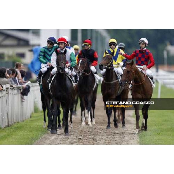 the horses and jockeys of Premio Vittorio Crespi come back after the race Milan San Siro, 15th june 2008 ph. Stefano Grasso