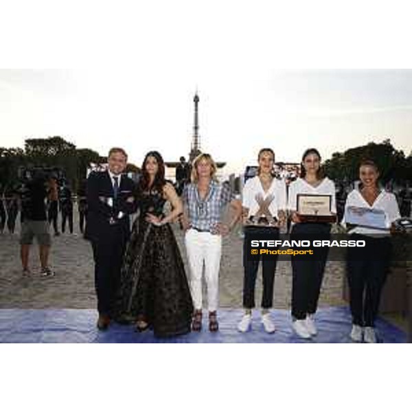 LGCT of Paris Eiffel - Class 11 - Prize giving ceremony - Juan Carlos Capelli (VP and Head of International marketing at Longines), Aishwarya Rai Bachchan, Virginie Couperie Eiffel - Paris Eiffel, Champ de Mars, 6 July 2018 - ph.Stefano Grasso/LGCT