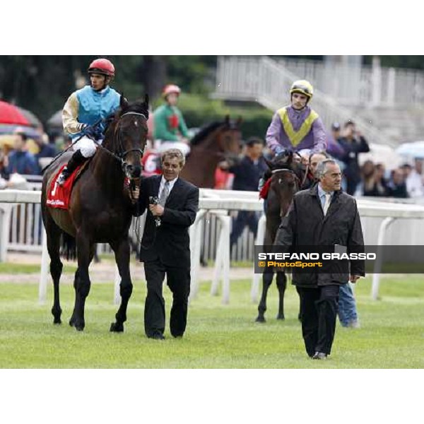 dott. Corradini opens the parade of the Gran Premio di Milano with Dickens and Gimmy Milan San Siro, 15th june 2008 ph. Stefano Grasso