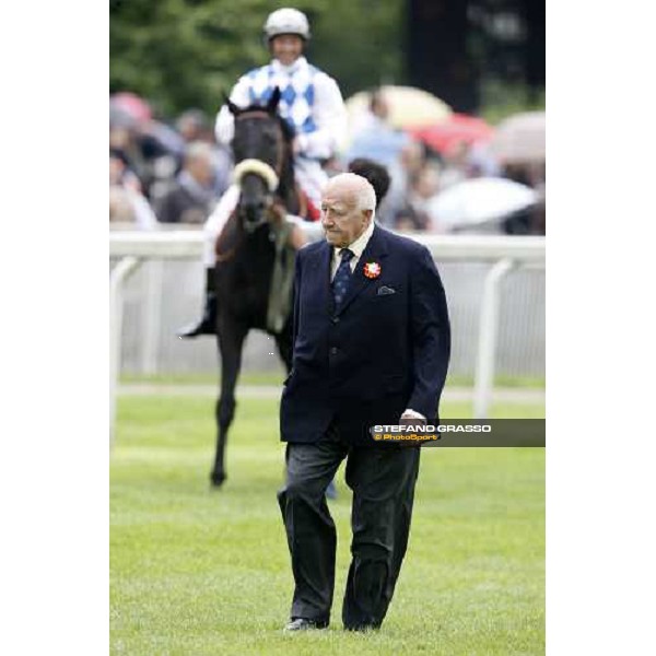 dott. Pio Bruni during the parade of the Gran Premio di Milano Milan San Siro, 15th june 2008 ph. Stefano Grasso