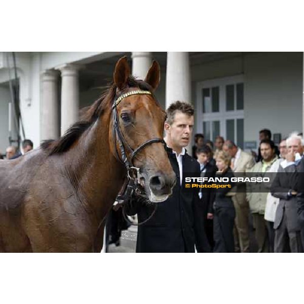 close up fo Quijano parading in the winner circle after winning the Gran Premio di Milano Milan San Siro, 15th june 2008 ph. Stefano Grasso