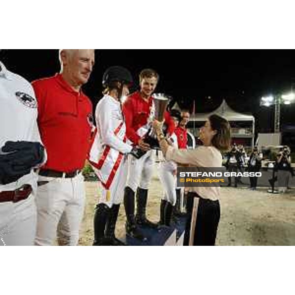 LGCT of Monaco - Pro Am Cup - Princess Caroline of Hanover presents the trophy to the winning team - Monaco, Port Hercule, 29 June 2018 - ph.Stefano Grasso/LGCT